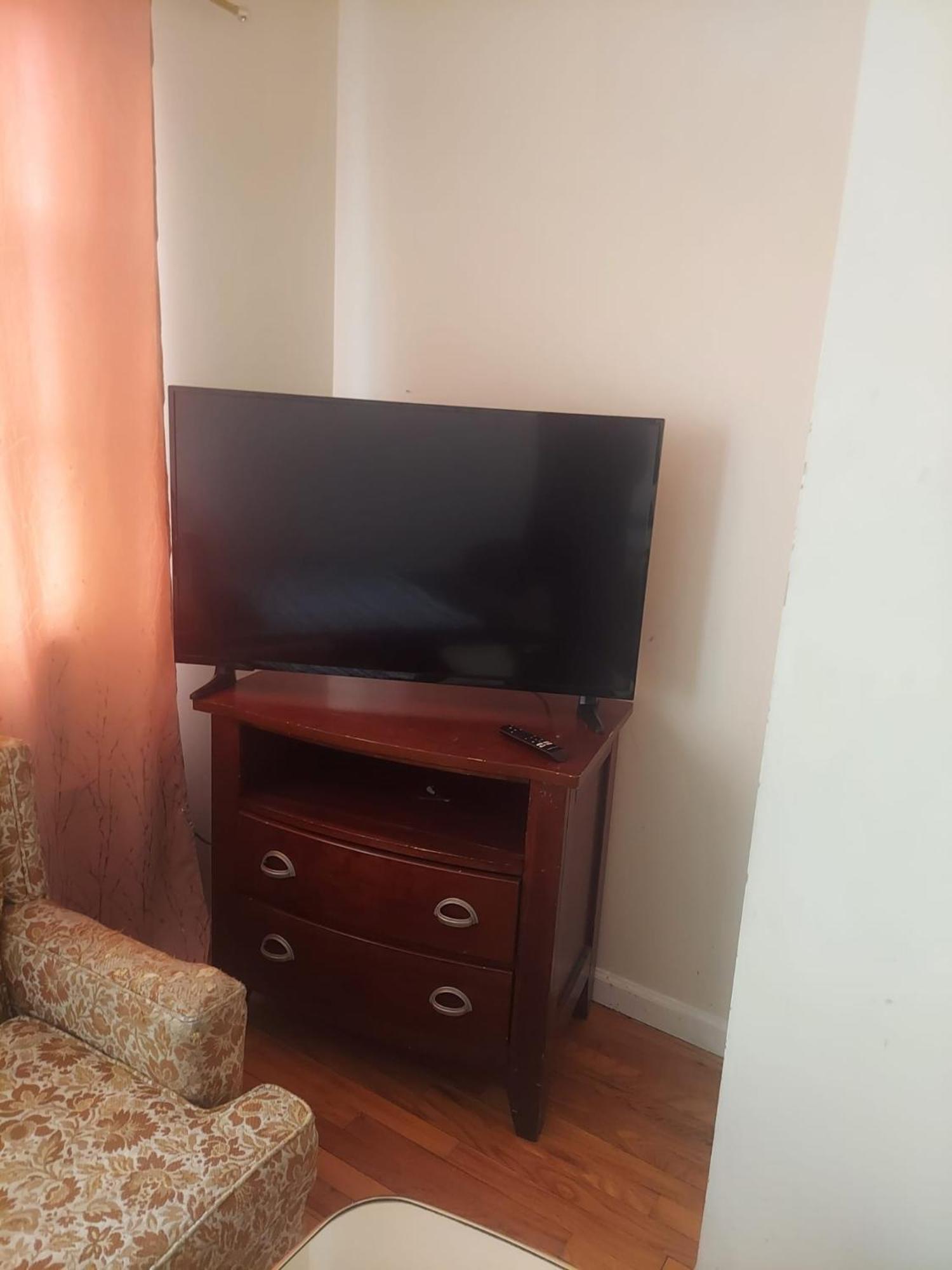 Crystal Room 1 Guest House Near 12Mins To Ewr Airport / Prudential / Njit / Penn Station Newark Esterno foto