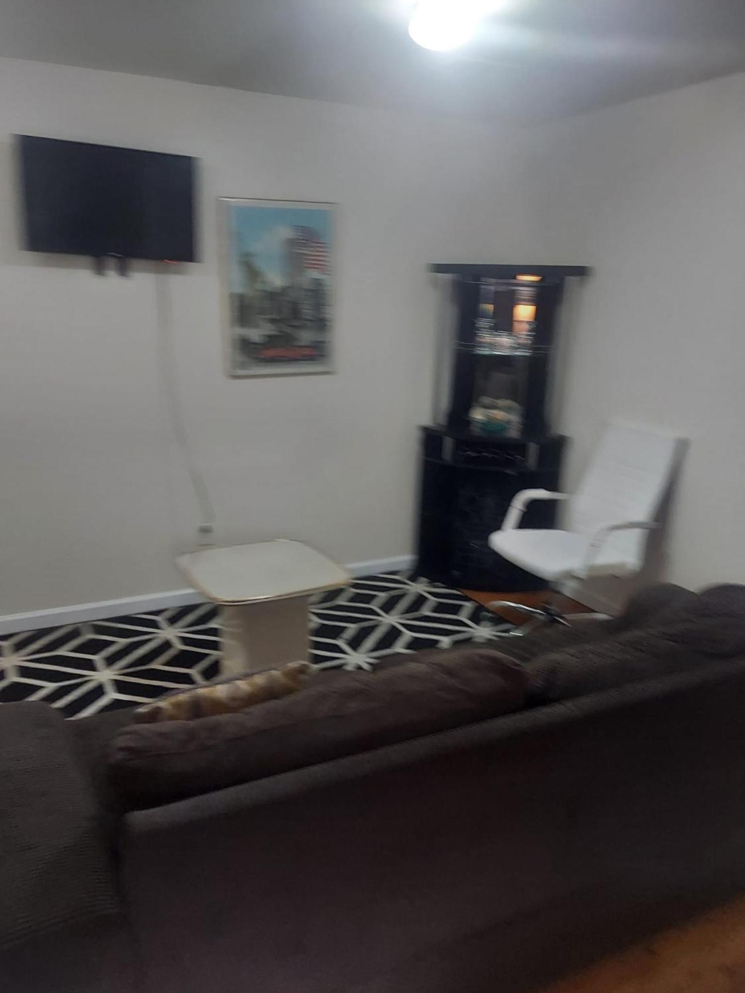 Crystal Room 1 Guest House Near 12Mins To Ewr Airport / Prudential / Njit / Penn Station Newark Esterno foto