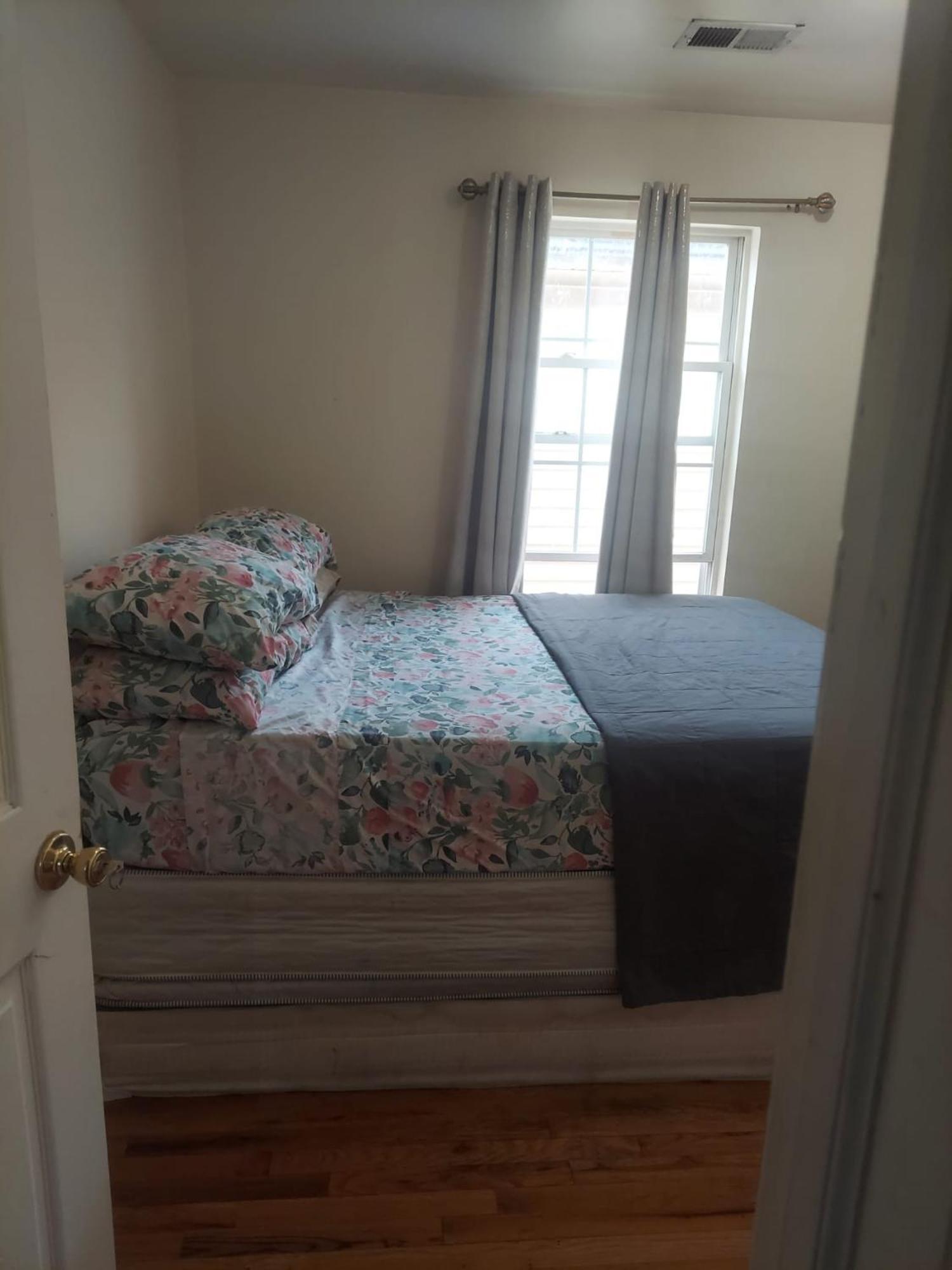Crystal Room 1 Guest House Near 12Mins To Ewr Airport / Prudential / Njit / Penn Station Newark Esterno foto